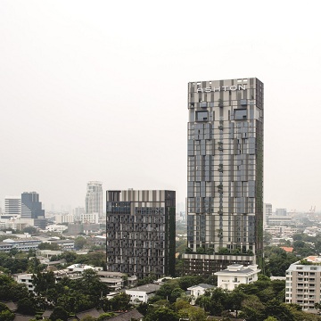 泰国 ，曼谷，IDEO Morph 38公寓楼 / Somdoon Architects